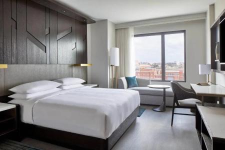 Unc Charlotte Marriott & Conference Center - 24
