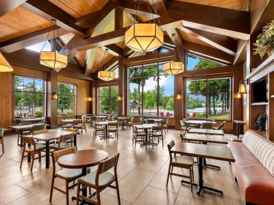 Hampton Inn & Suites - 25