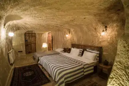 Atilla's Cave - 302