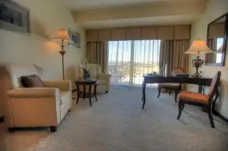 Grand Excelsior - 74