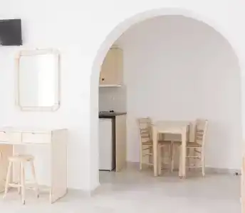 Fragias Studios & - 32