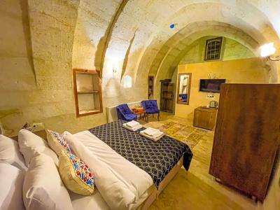 Heritage Cave Suites - 79