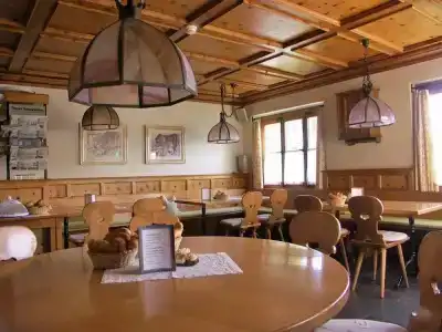 Italian Lifestyle & Osteria Chartreuse - 19