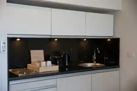 Redcon Suites - 255