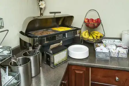 Quality Inn & Suites - 11