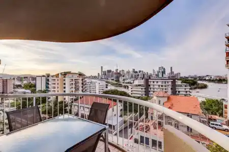 Central Hillcrest - 18