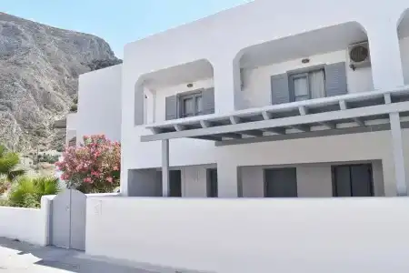Zacharakis Studios - 0