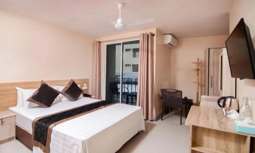 Triton Beach & Spa - 4