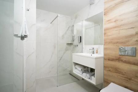 Onyx Luxury - 111