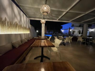 Oasis Beach Club - 11