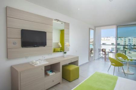 Limanaki Beach & Suites - 135