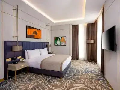 Intercontinental - 34