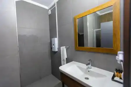 Santana Otel - 268