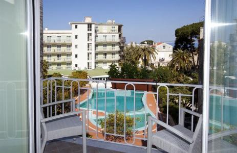 Sorrento Flats - 7