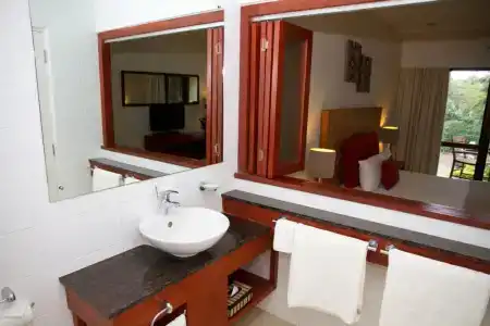 Tanoa International - 6