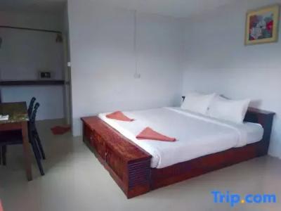 Phi Phi Cozy Seafront Resort - 45