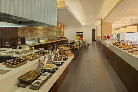 DoubleTree by Hilton and Residences Dubai – Al Barsha - 18