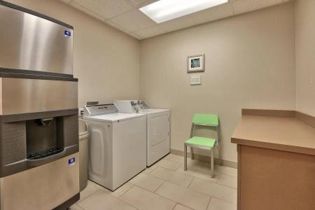 Hilton Garden Inn/Journal Center - 32