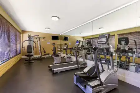 Best Western Royal Sun Inn & Suites - 23