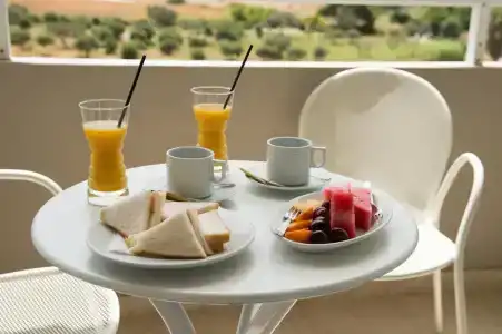 Zoes & Suites - 14