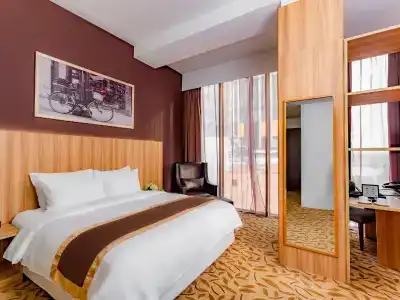 Bay Ho Chi Minh - 14