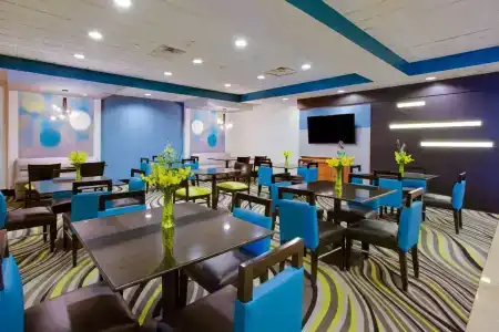 Fairfield Inn & Suites by Marriott Virginia Beach/Norfolk Airport - 17