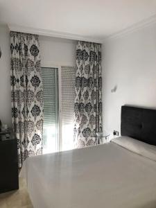 Abril - 49