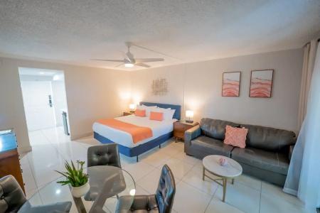 Boca Plaza - 126