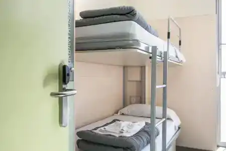 Urbany Hostel Barcelona - 37