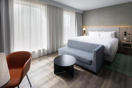 Courtyard by Marriott Paris Charles de Gaulle Central Airport - 4