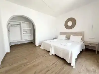 Cyclades Studios - 66