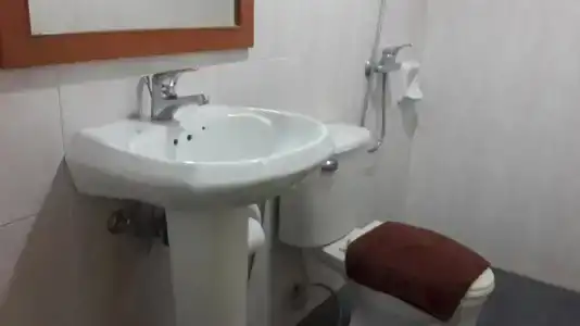 Silla Patong Hostel - 33