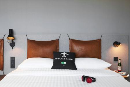 Moxy Cologne Bonn Airport - 23