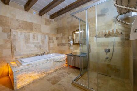 Underground Cave Suites - 115