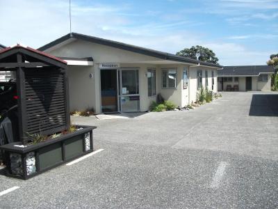 Scenicland Motels - 13