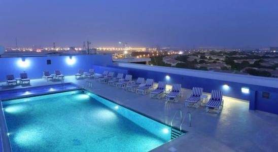 Premier Inn Dubai Investments Park - 10