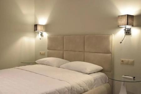 24K Athena Suites - 57
