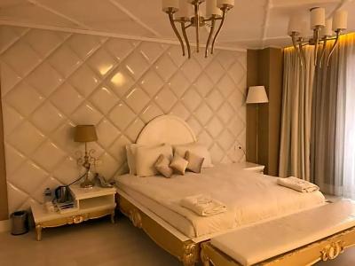 Golden Pearl Boutique - 31