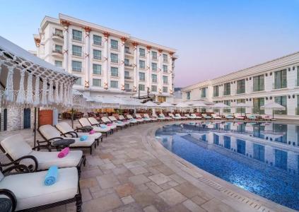 Les Ambassadeurs Ultra Luxury Beachfront Resort & Maldives Villas & Casino & Yacht Marina - 18