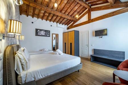 Martelli 6 Suite & - 134
