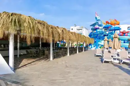 Blue Wave Suite - 27