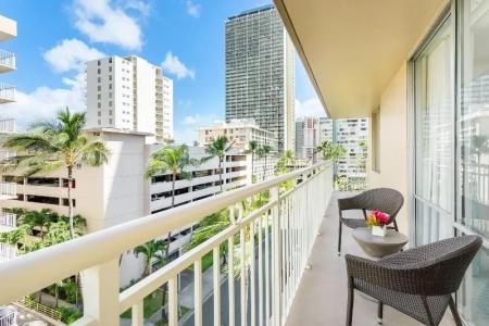 Courtyard by Marriott Waikiki Beach - 101