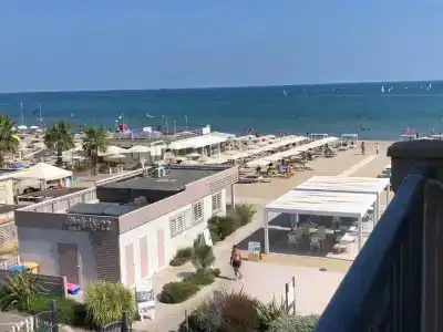 Liberty Beach - Private Beach included - 95