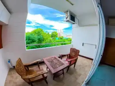 Lunarhut Resort - 36