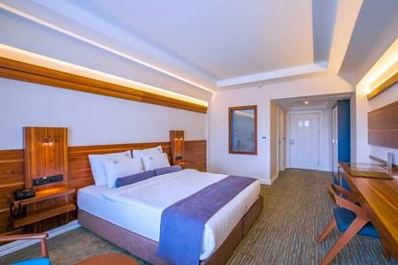 Karpalas City & Spa - 82