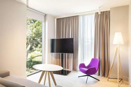 Radisson Blu Resort & Spa - 180