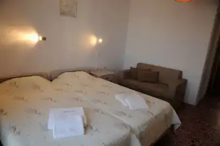 Andriani's Guest House - 100