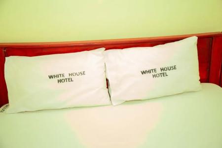 Kilimanjaro White House - 110