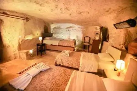 Kamelya Cave Hostel - 57