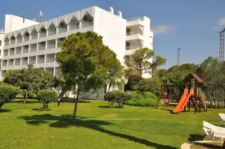 Serra Park - 11